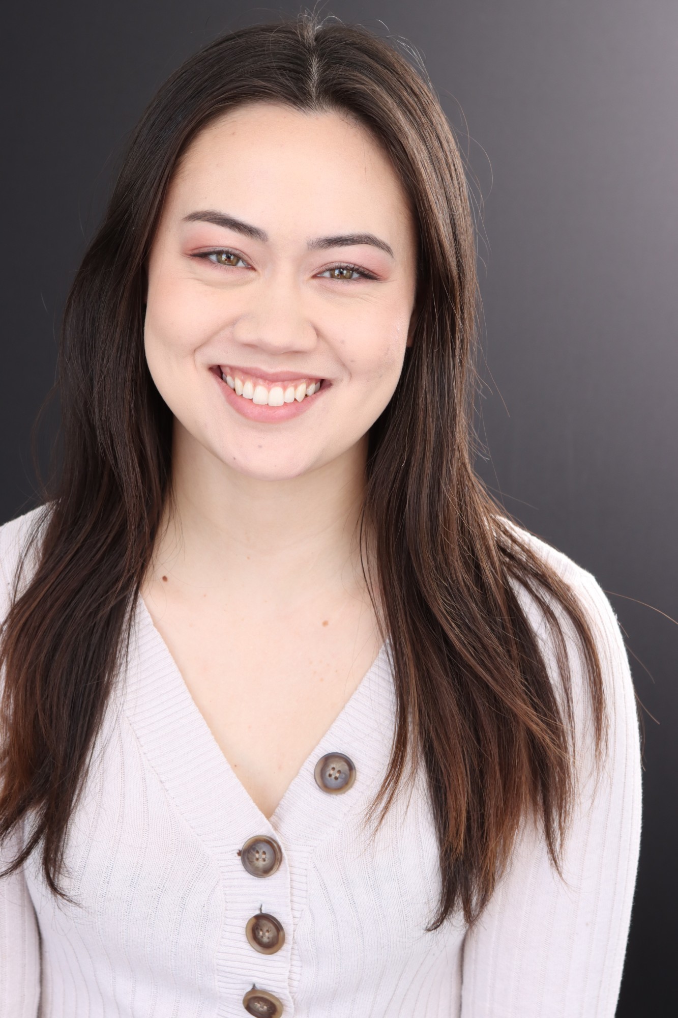 Lily Lourigan Headshot